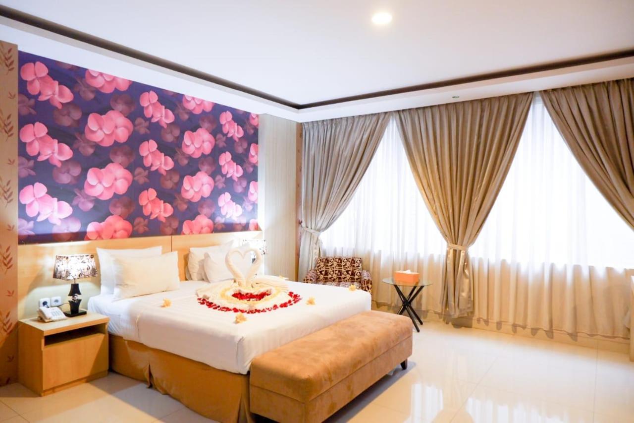 Horison Altama Pandeglang Hotel Ngoại thất bức ảnh